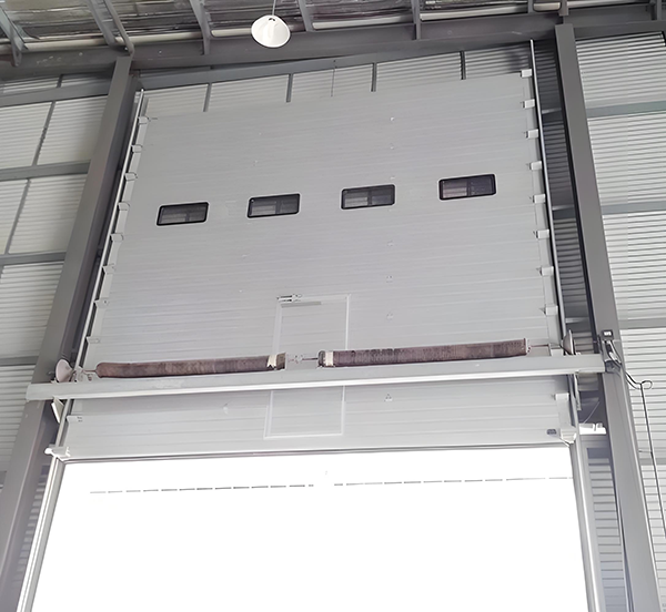 秦安工业滑升门