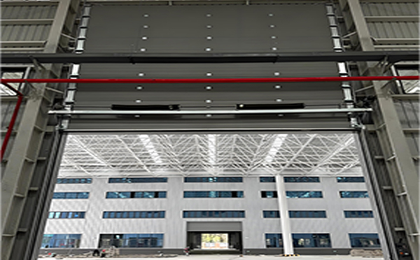 秦安工业提升门