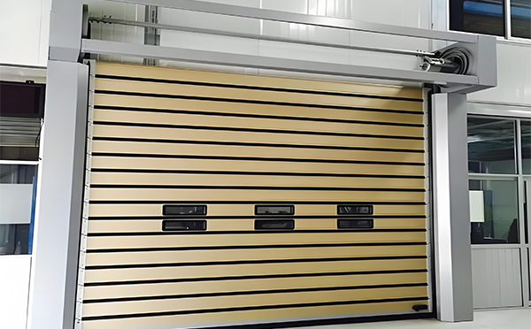 秦安硬质快速门