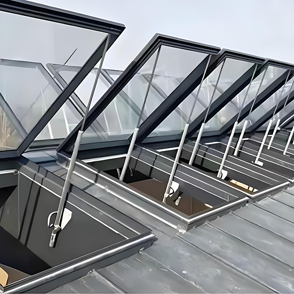 消防秦安排烟窗