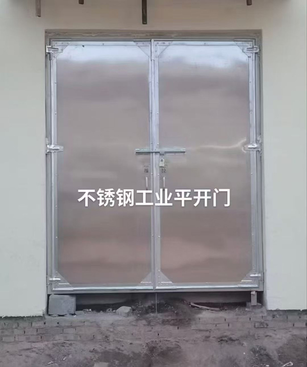 不锈钢秦安工业平开门在现代工业场景中的应用实践