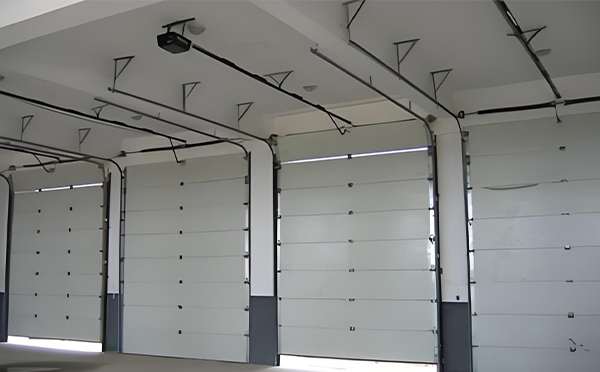 秦安工业门定制需求升温——百安科技11月聚焦智能化与安全性能升级 秦安工业门定制需求升温——百安科技11月聚焦智能化与安全性能升级